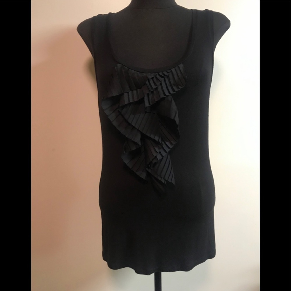 PRETTY ANN TAYLOR SLEEVELESS TOP